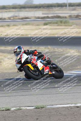 media/Sep-07-2024-Pacific Track Time (Sat) [[9bb89f5e83]]/B group/Phone Wall Papers 920am/